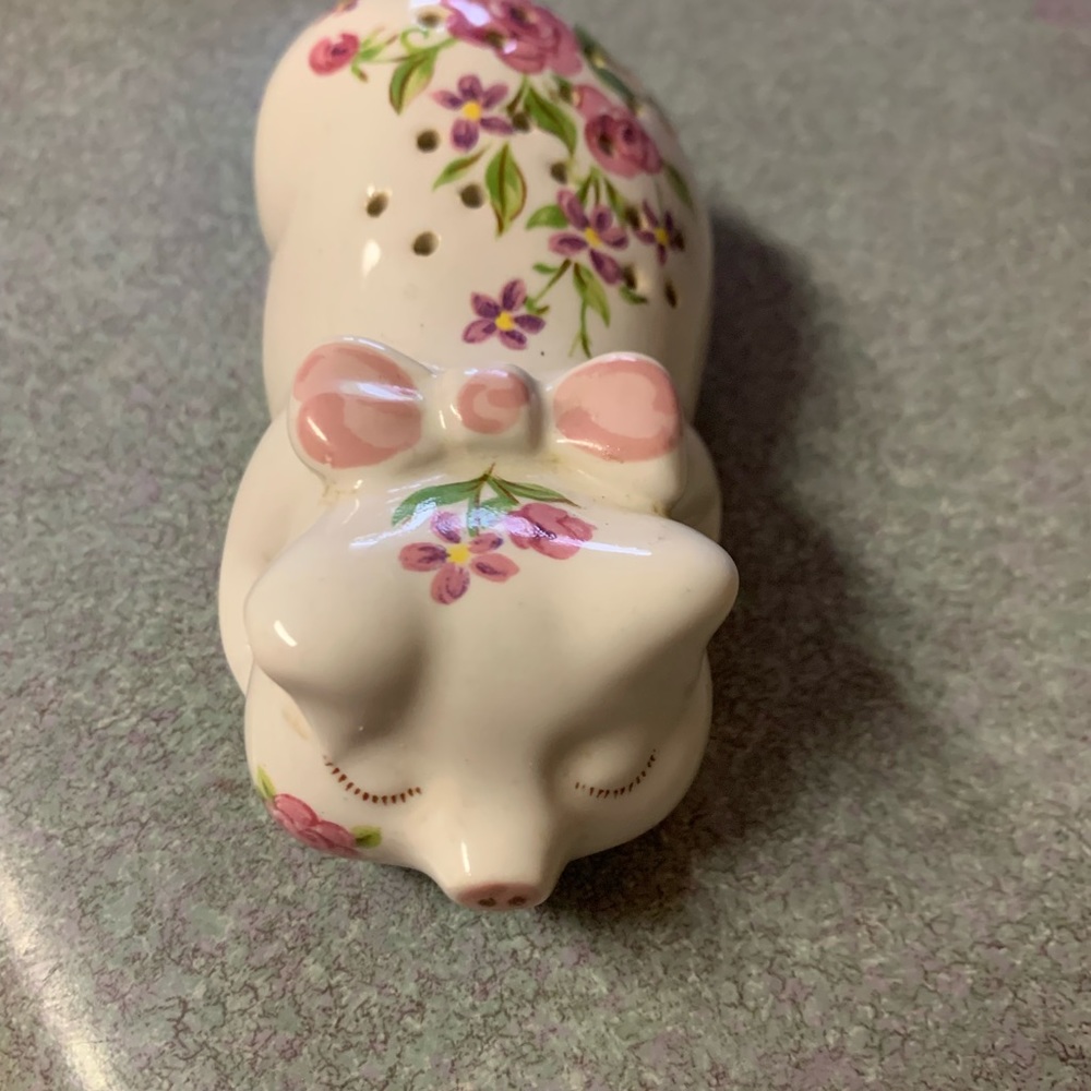 Vintage 1978 Avon Hand-Decorated Flower Pig Pomander